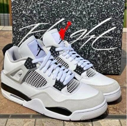 Nike Jordan Retro 4